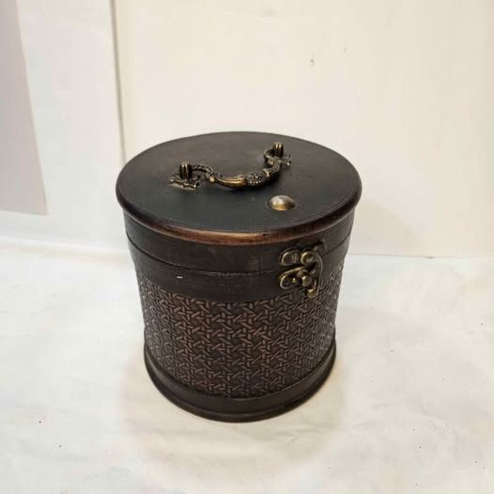 Vintage Style Round Decorative Storage Box